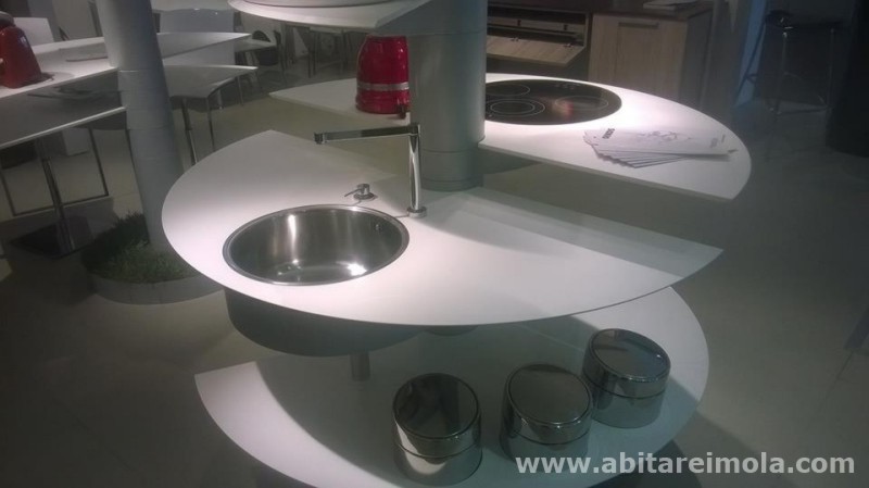 cucina disabile salone mobile milano treestyle kitchen cucina isola imola oikos handicap salvaspazio design