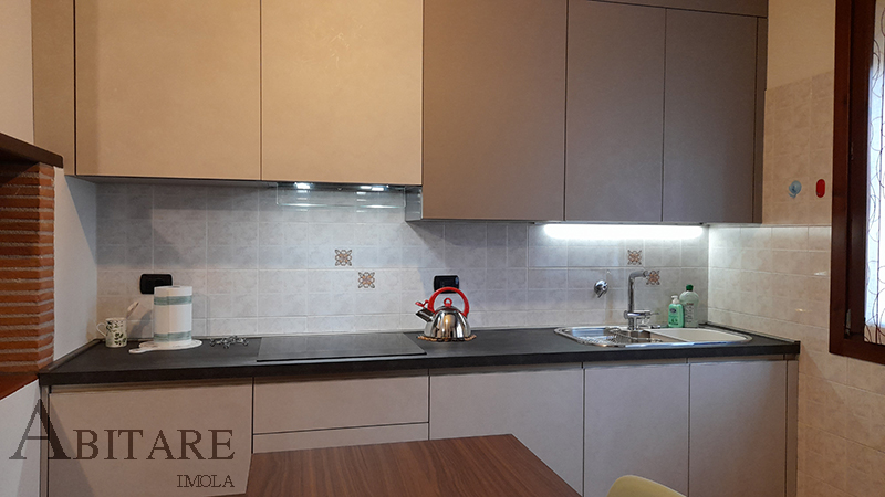 arredamento imola cucina effetto resina snaidero piano laminato pensili alti cucine con gola